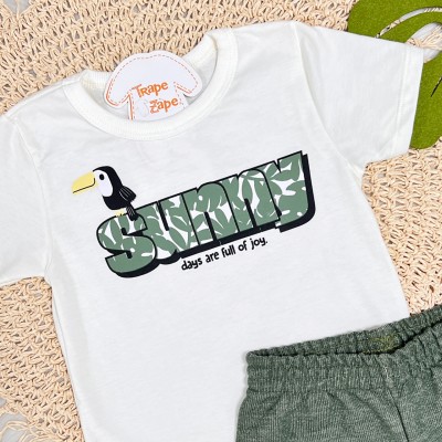 Conj. Camiseta Sunny Days e Bermuda - Off White e Verde Musgo